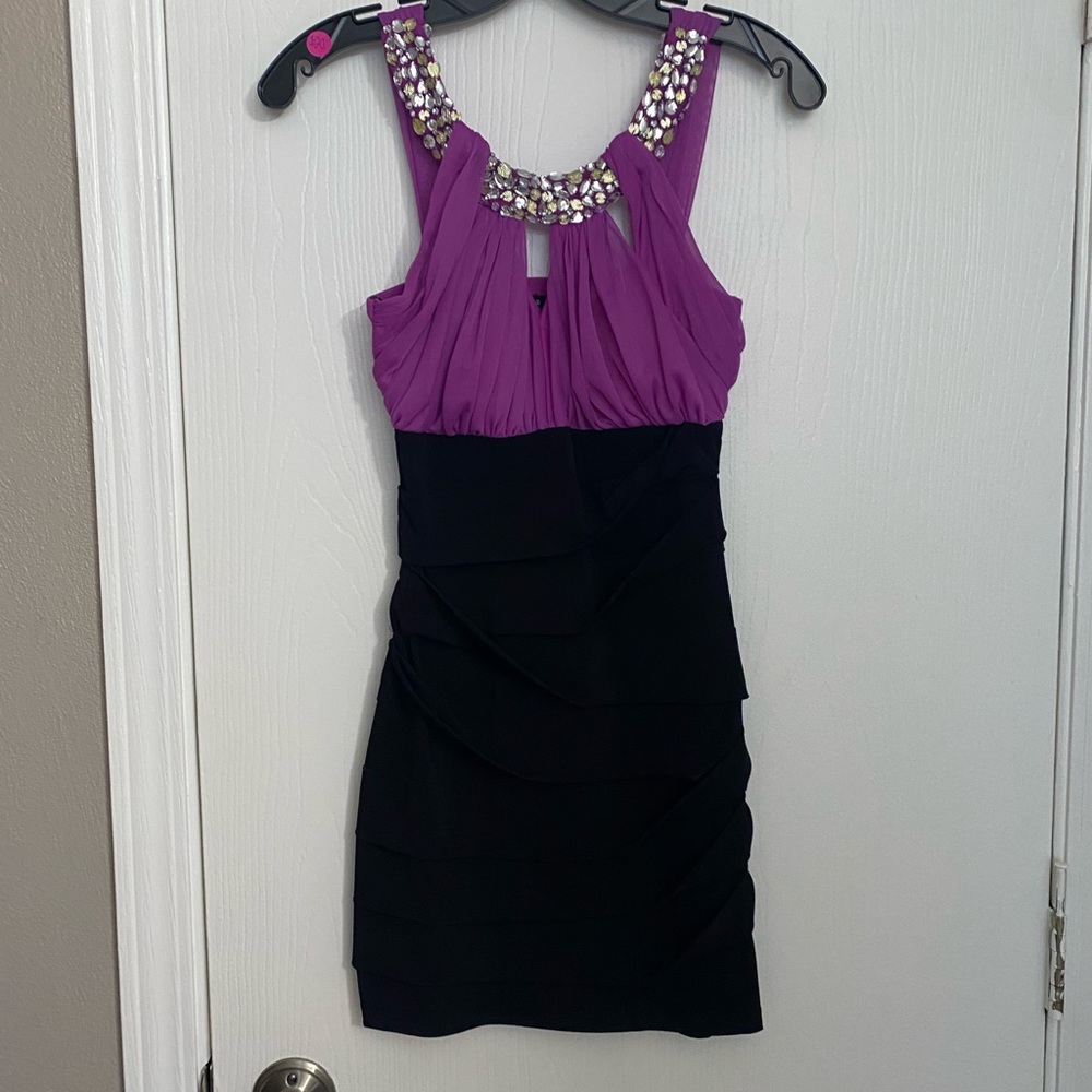 Magenta/Black Embroidered dress